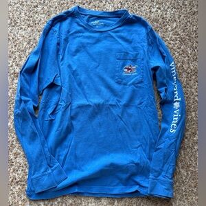Vineyard Vines Boys L 16 Long Sleeve Pocket Tee Blue Whale Graphic Winter Snow